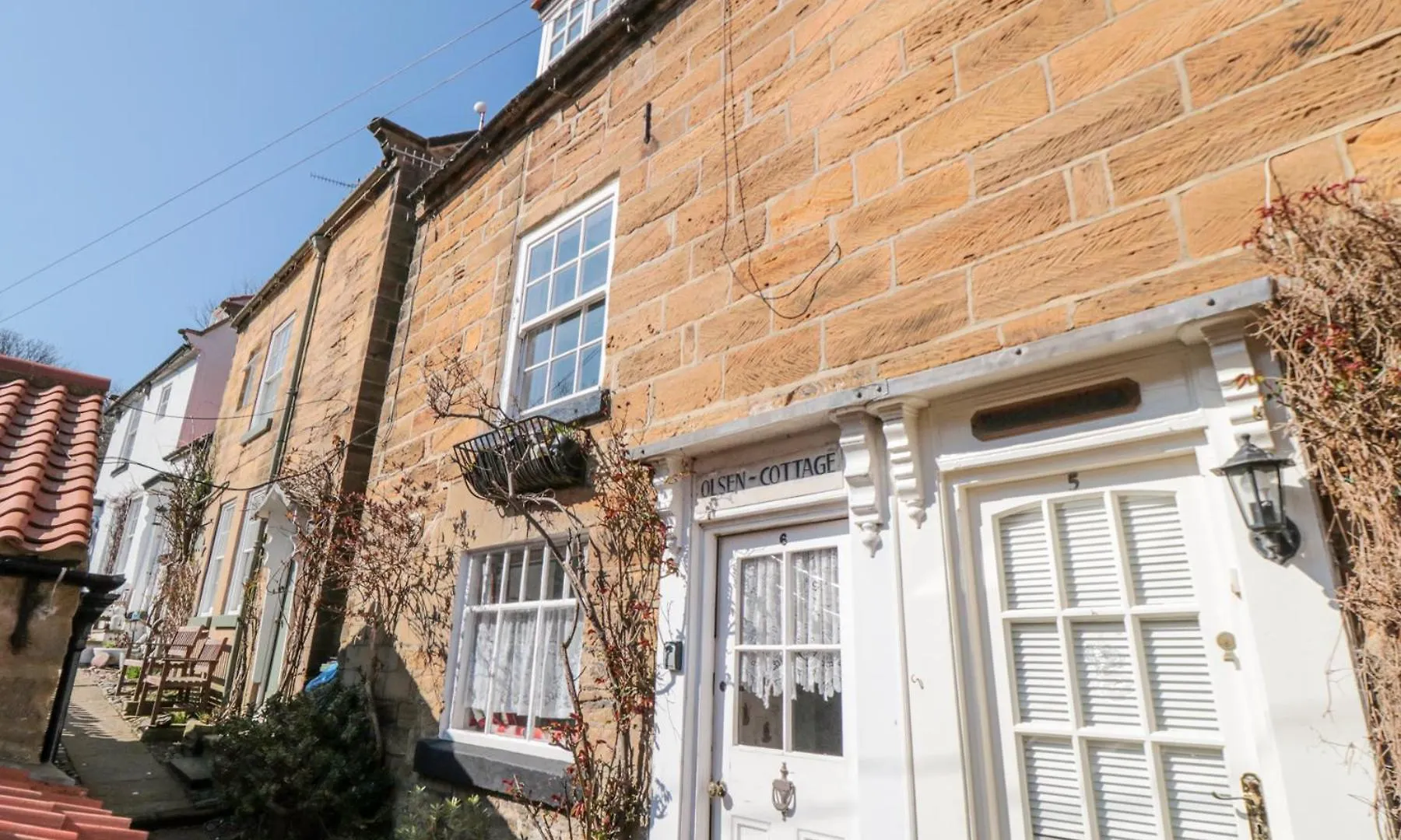 Vila Olsen Whitby